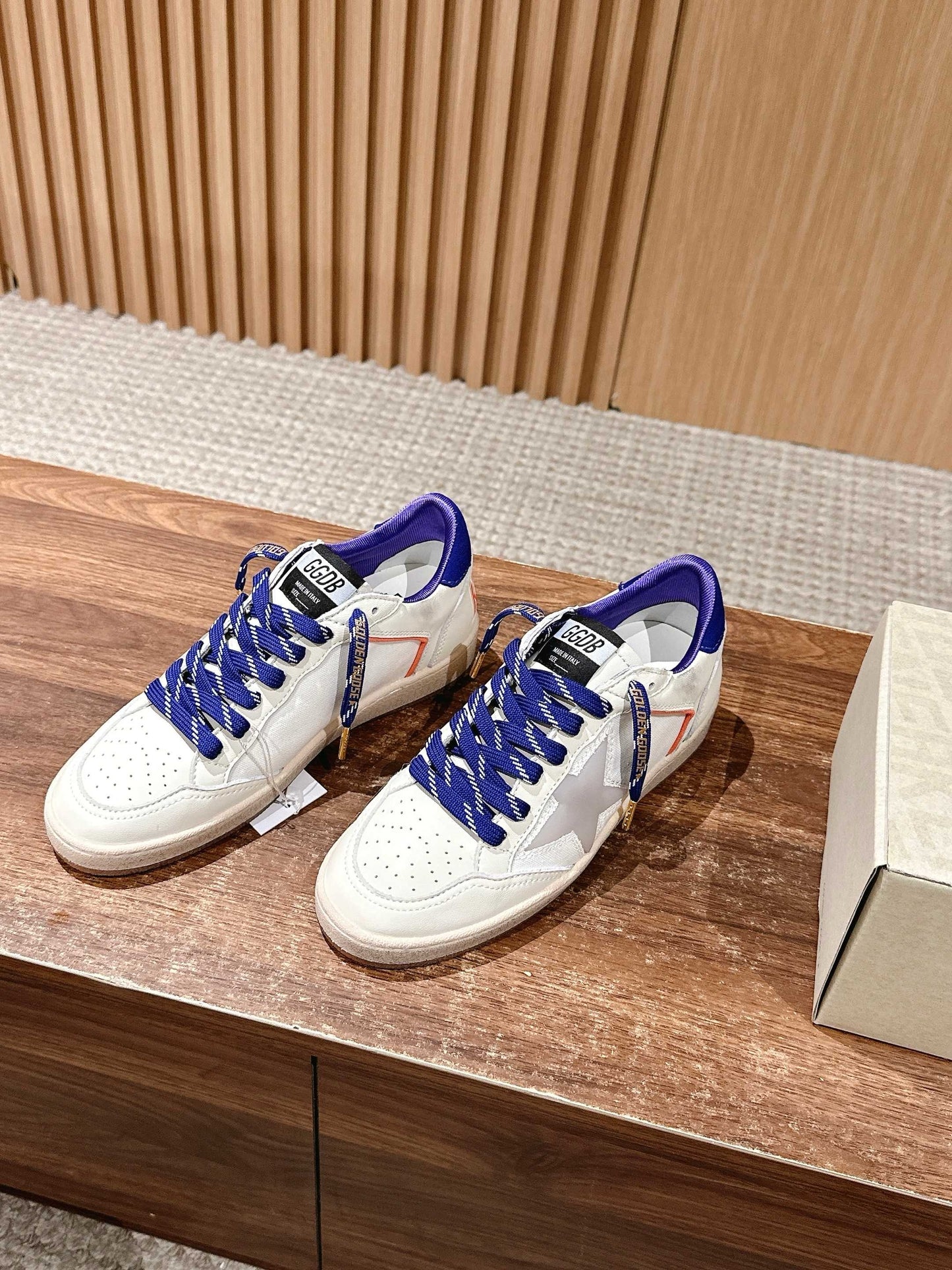 Golden Goose Sneaker