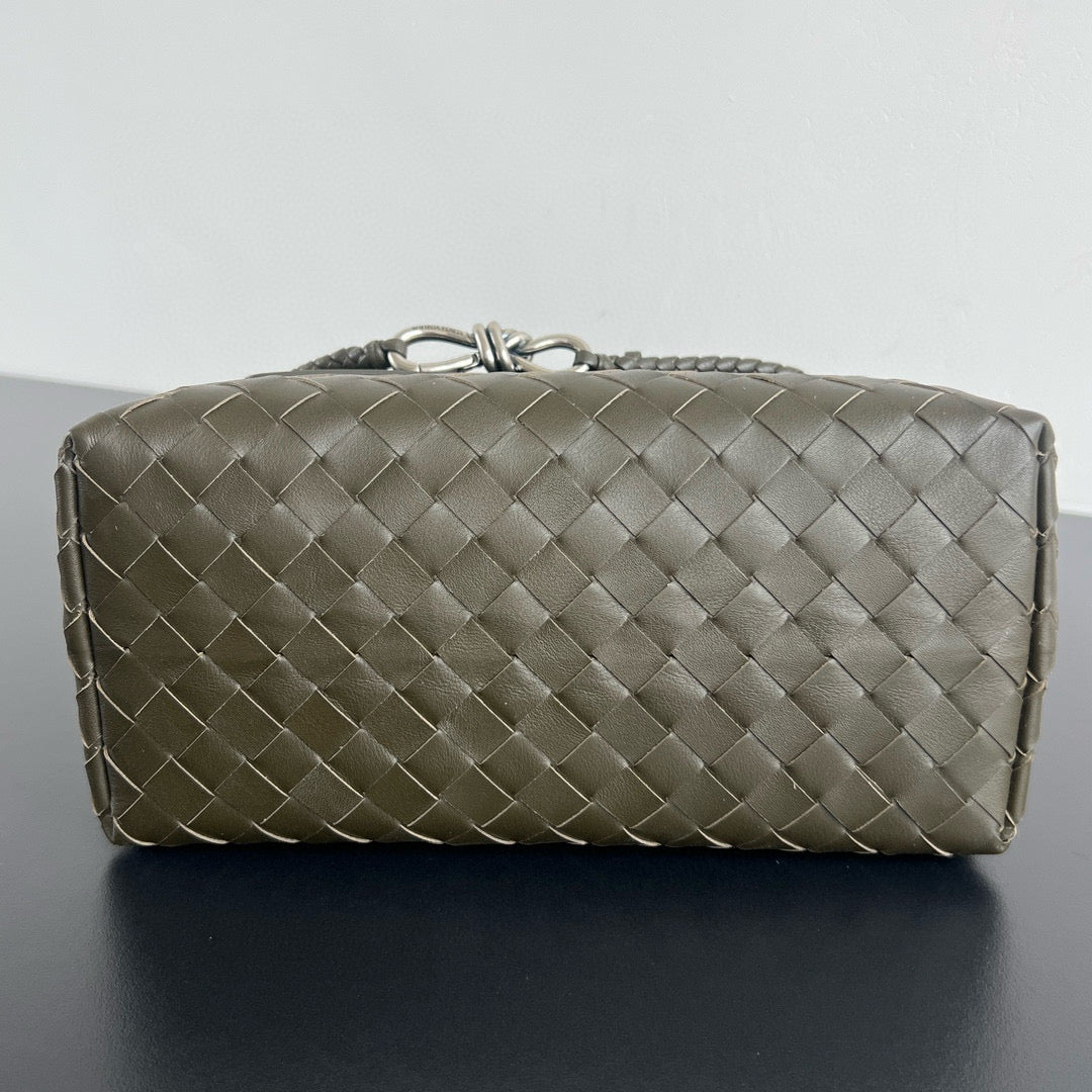 BV Cross Body Bag 29x20x13CM