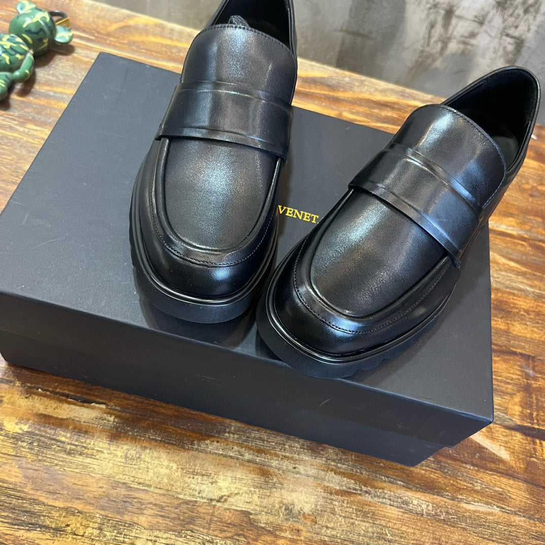 BV Loafer
