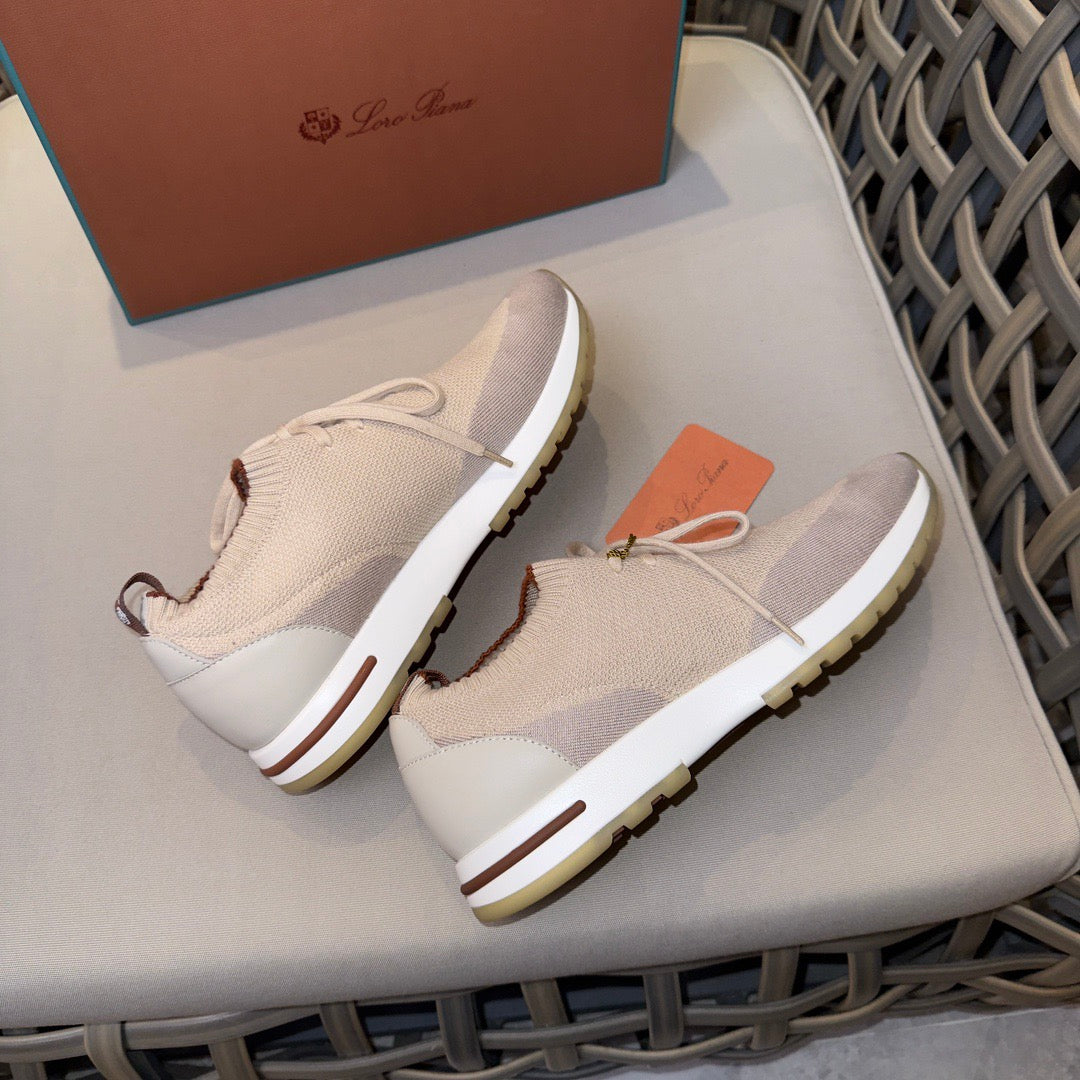 LP Sneakers