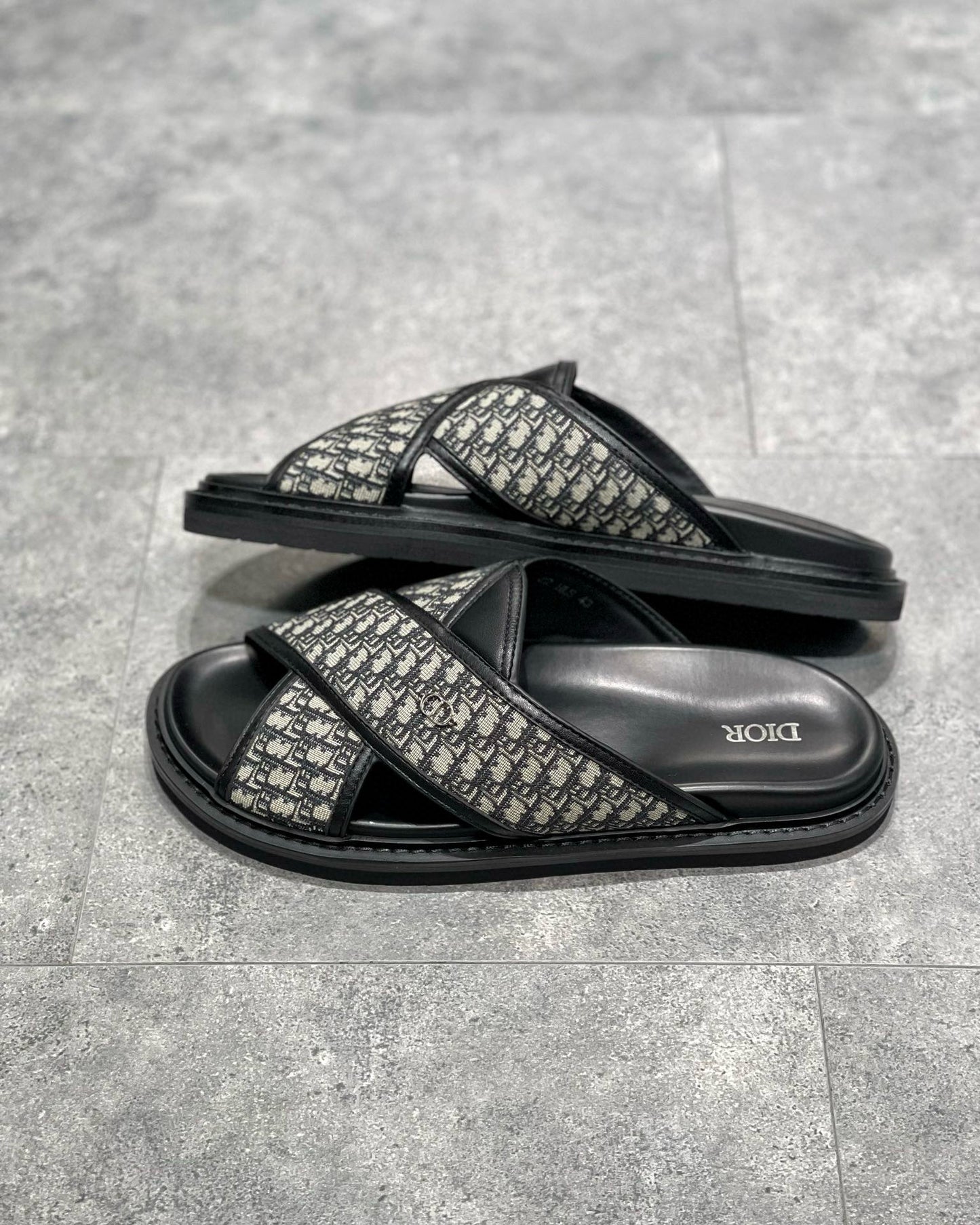 CD SANDALS