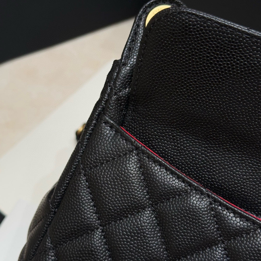 Chanel 24C Hobo (19x17x6cm)