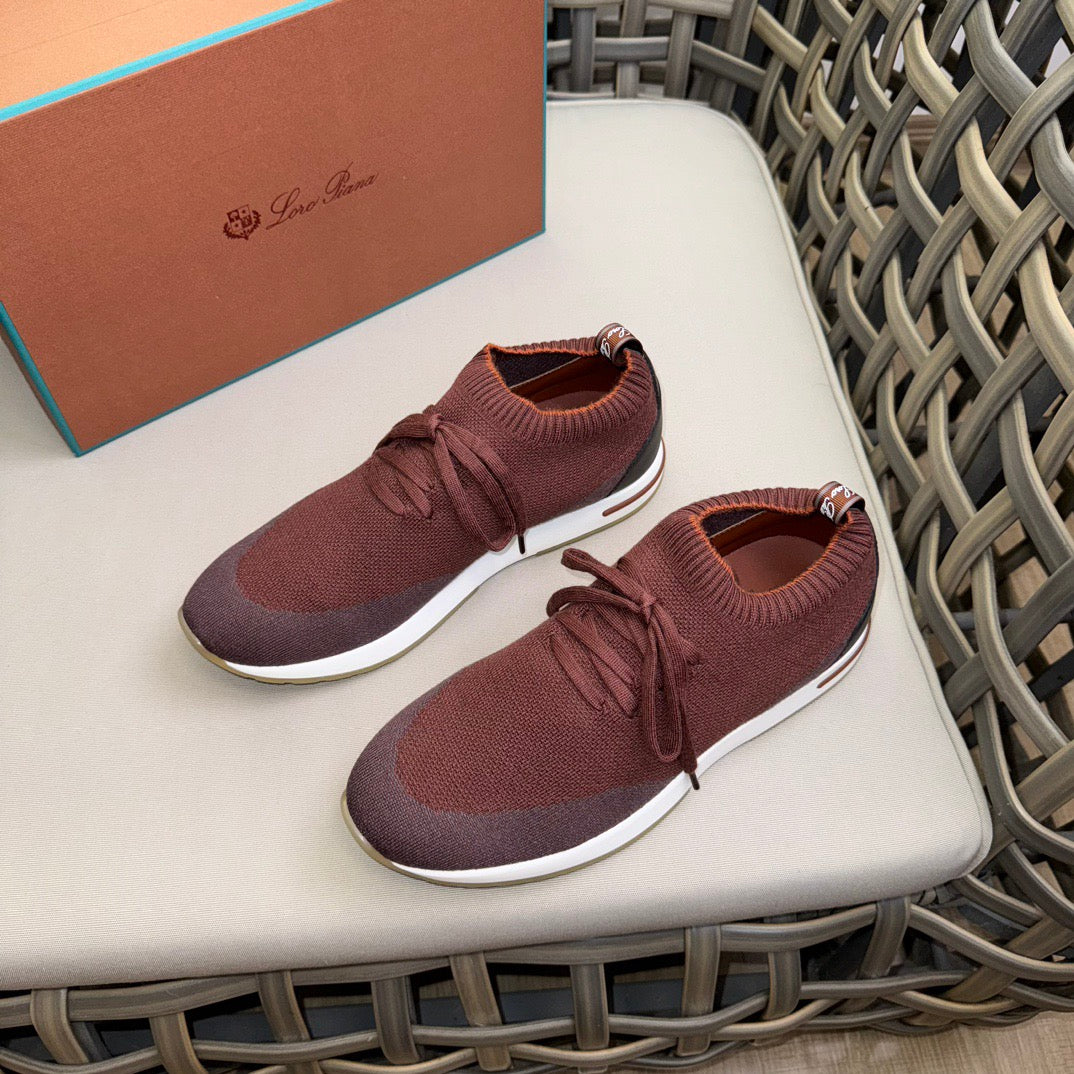 LP Sneakers