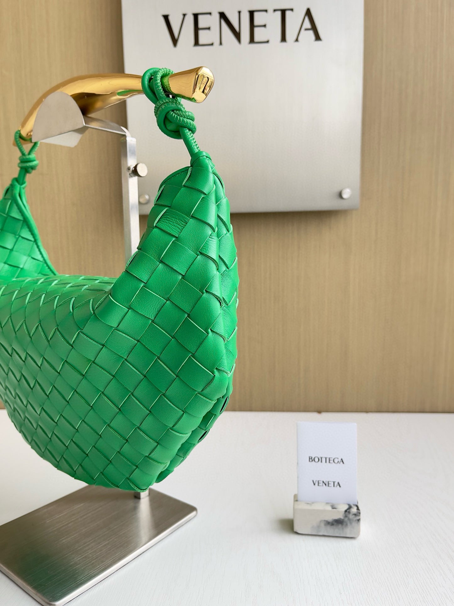 BV Baby Sardine Handbag 36x3x24cm