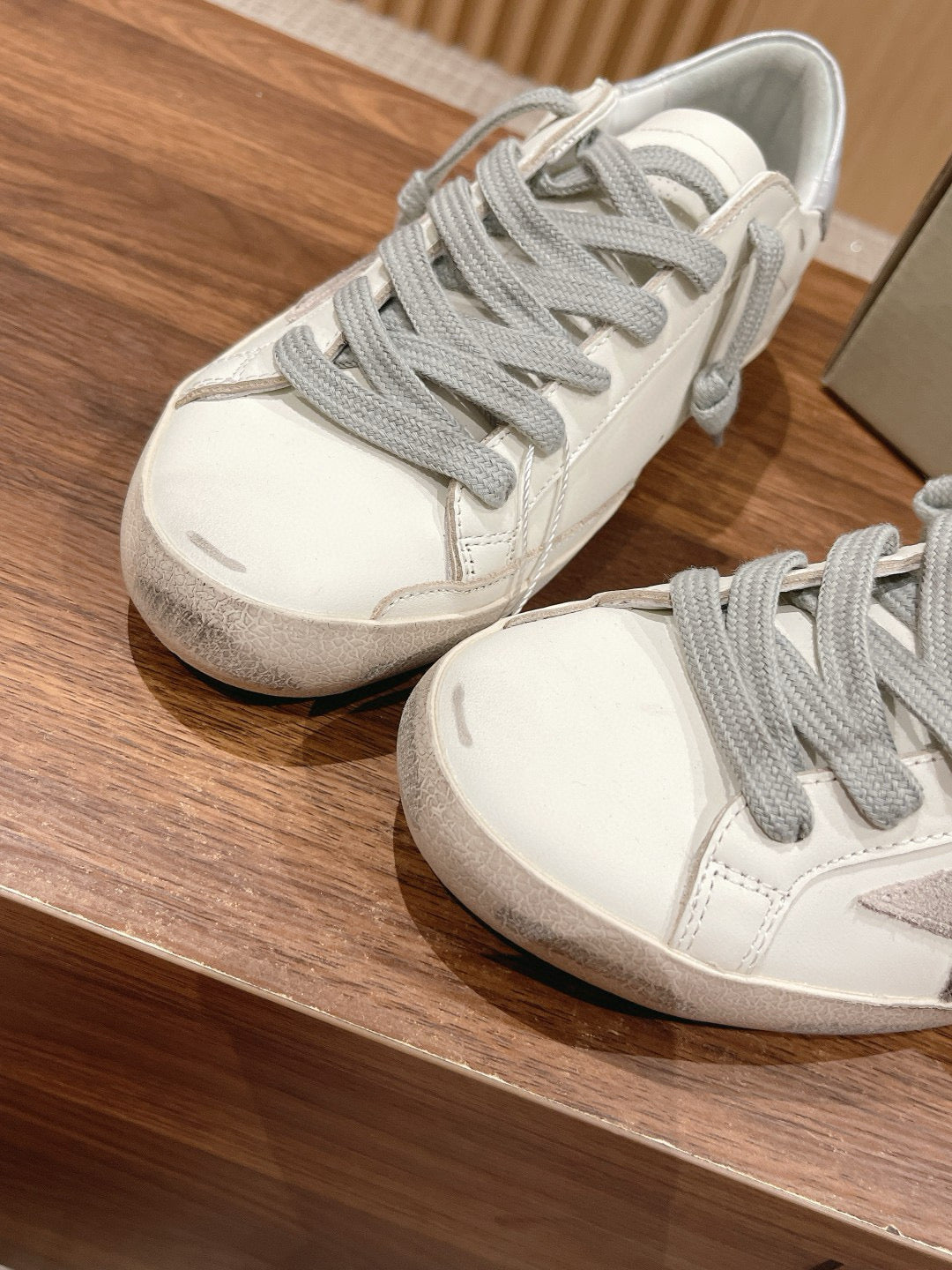 Golden Goose Sneaker