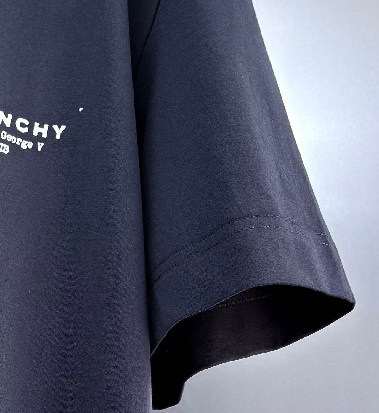 Givenchy T-Shirt