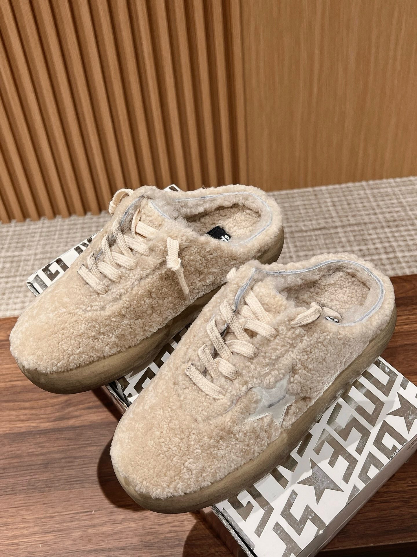 Golden Goose Sneaker