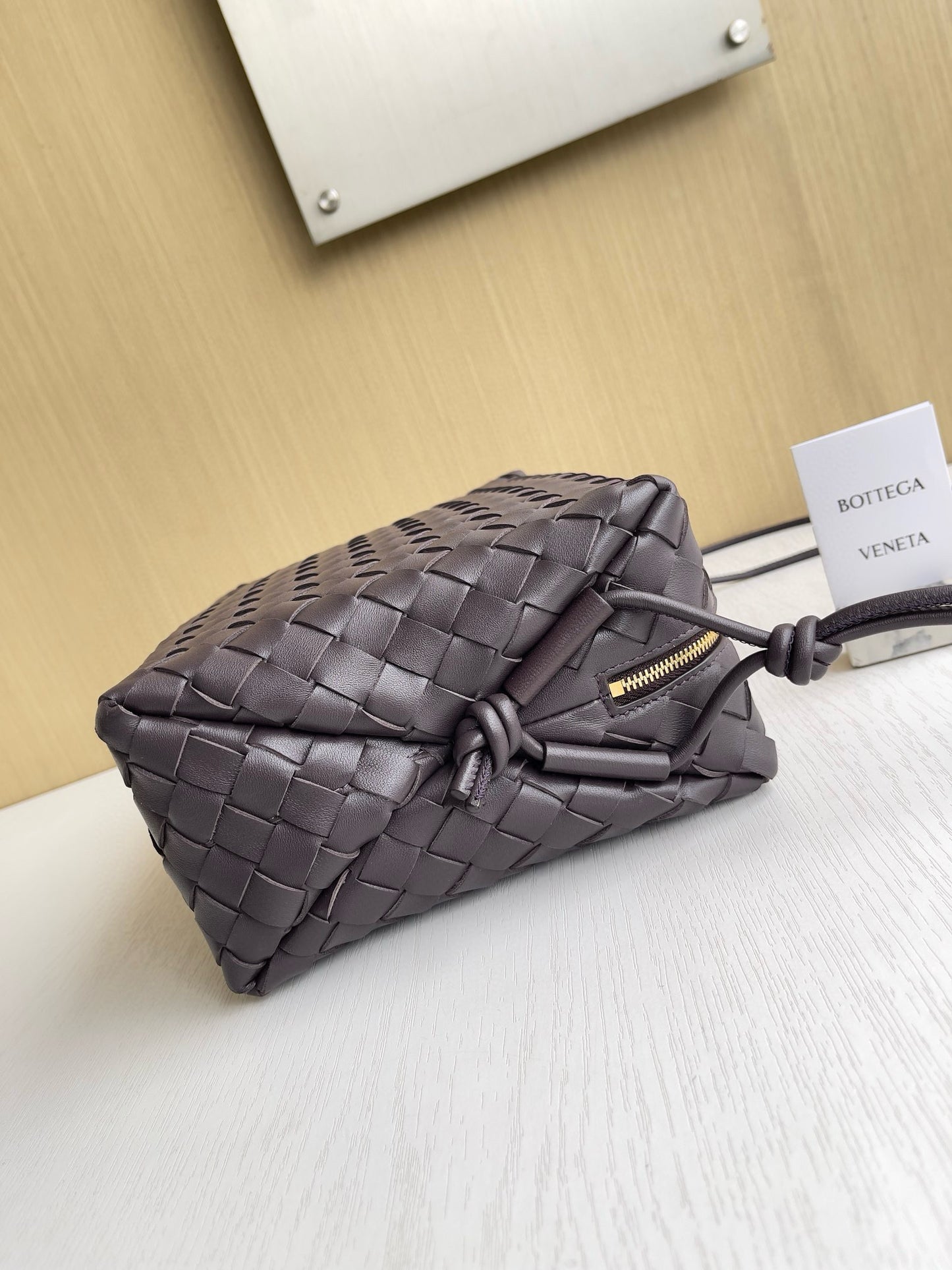 BV Intrecciato Loop Camera Bag