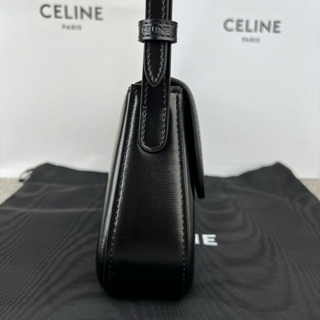 Celine Triomphe Hobo