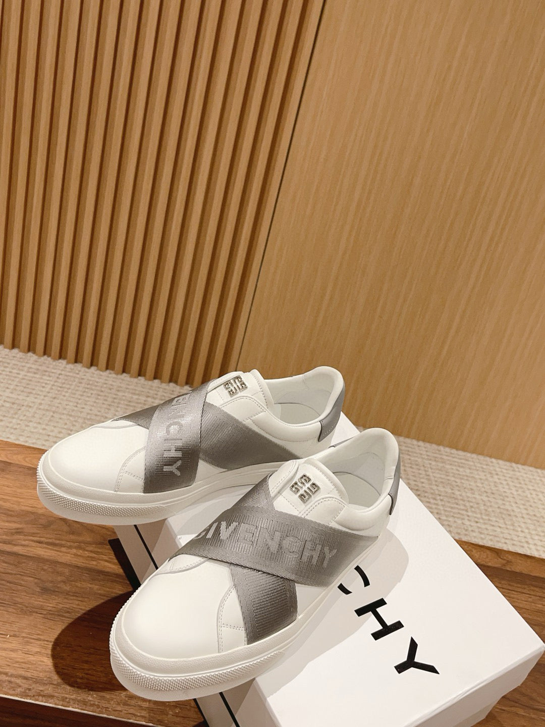 Givenchy Sneakers