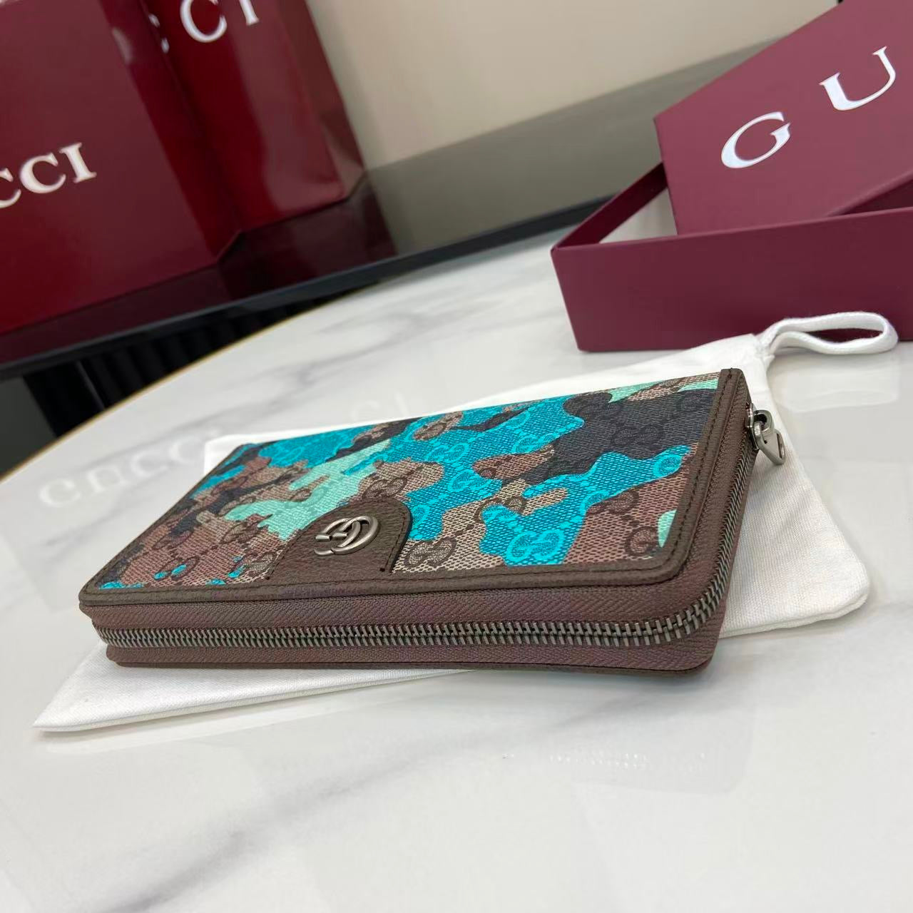 Gucci Long Zipped Wallet