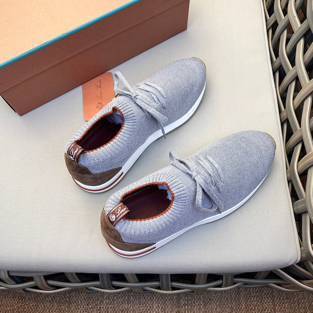 LP Sneakers