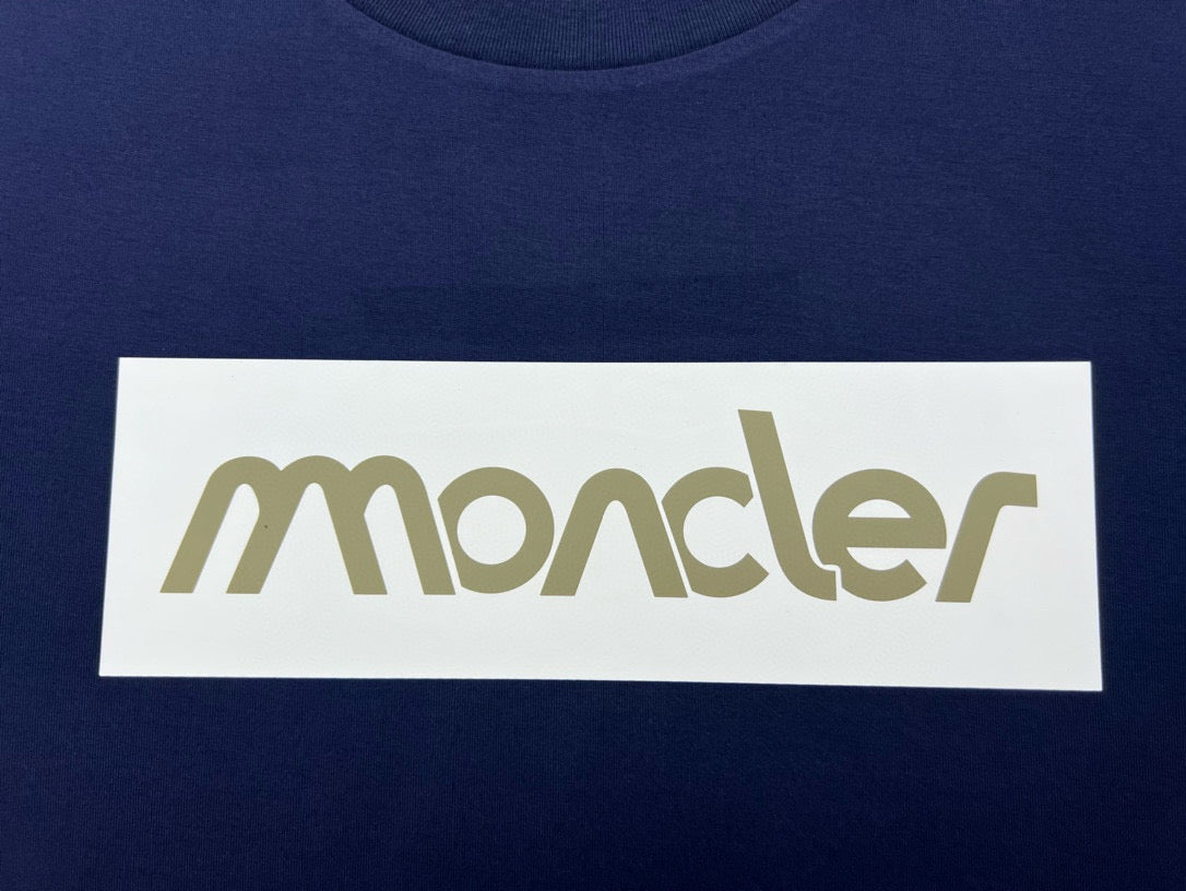 Moncler T-shirt