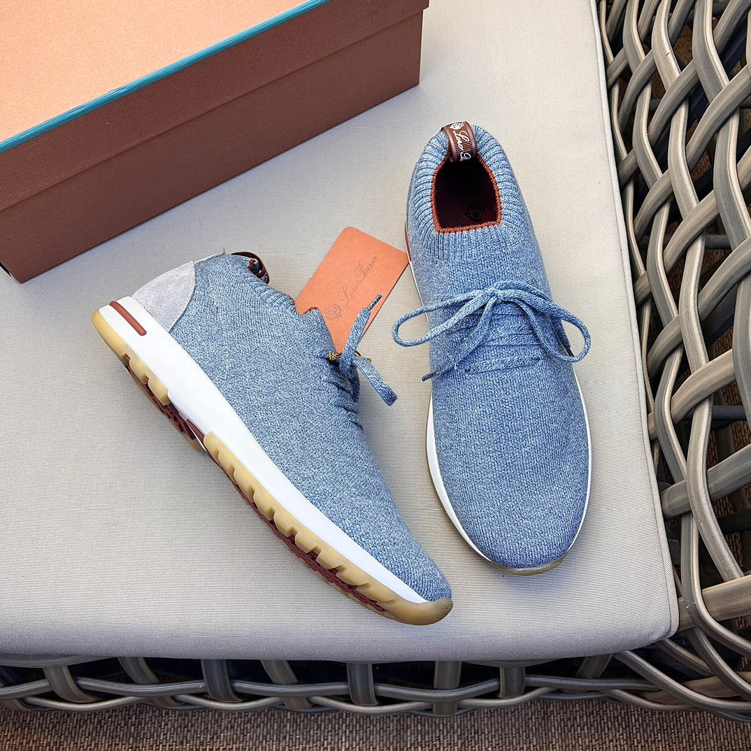 LP Sneakers