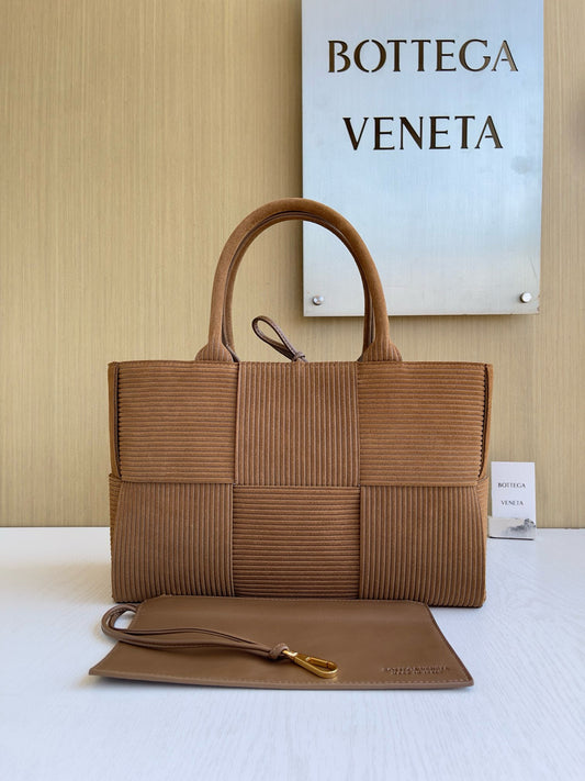 BV Arco Tote Bag