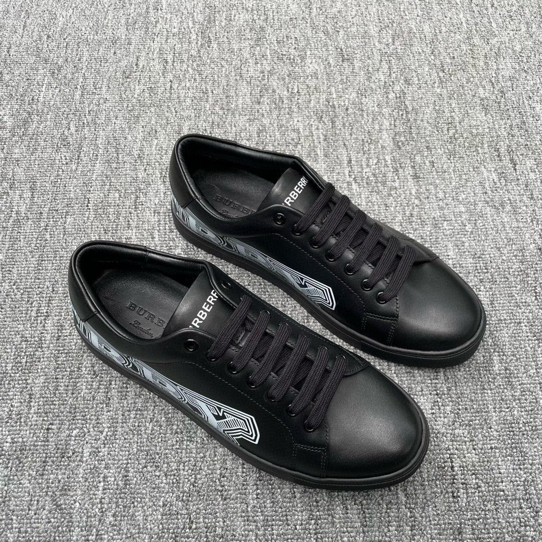 Burberry Sneakers