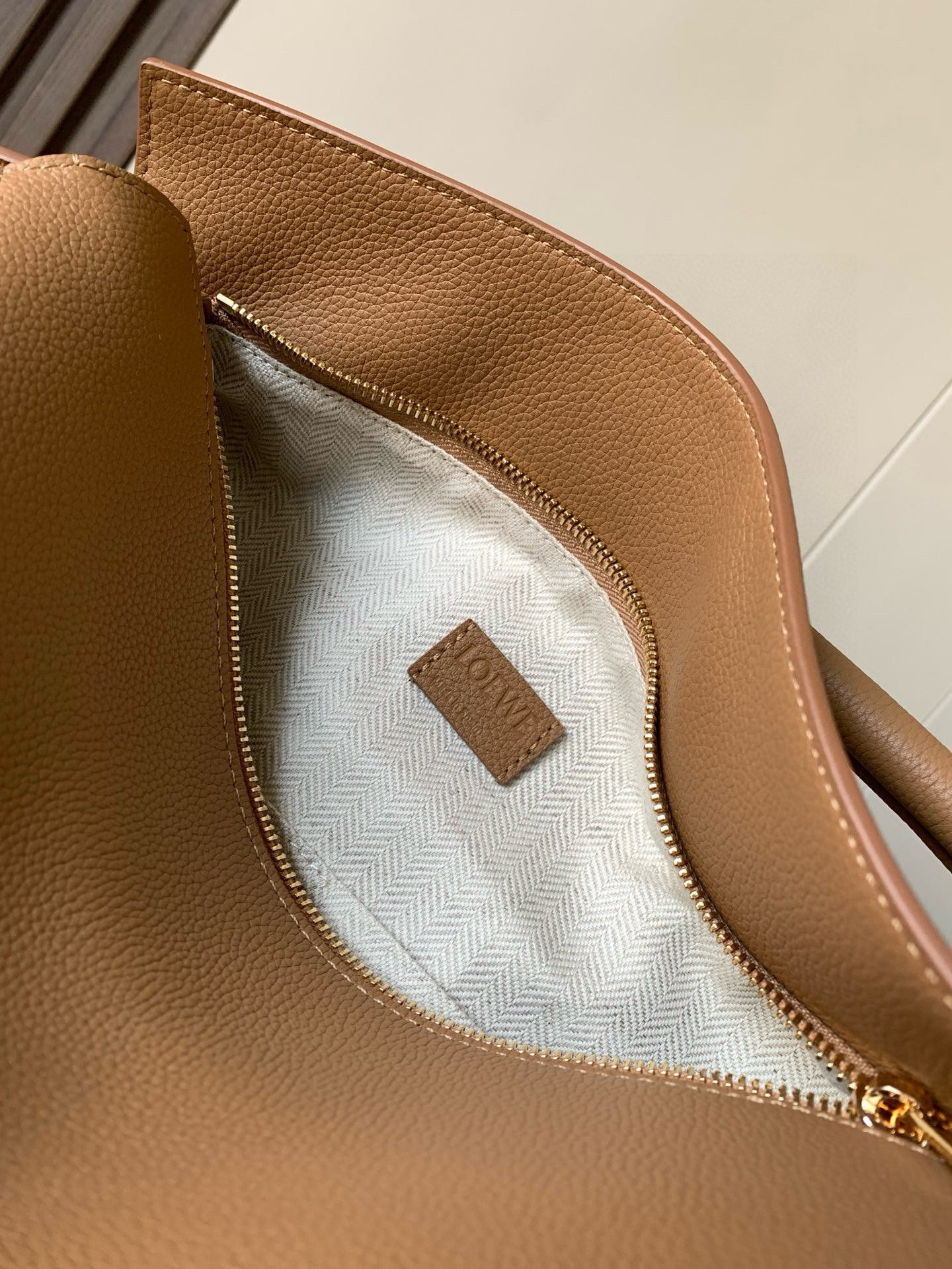 Loewe Puzzle