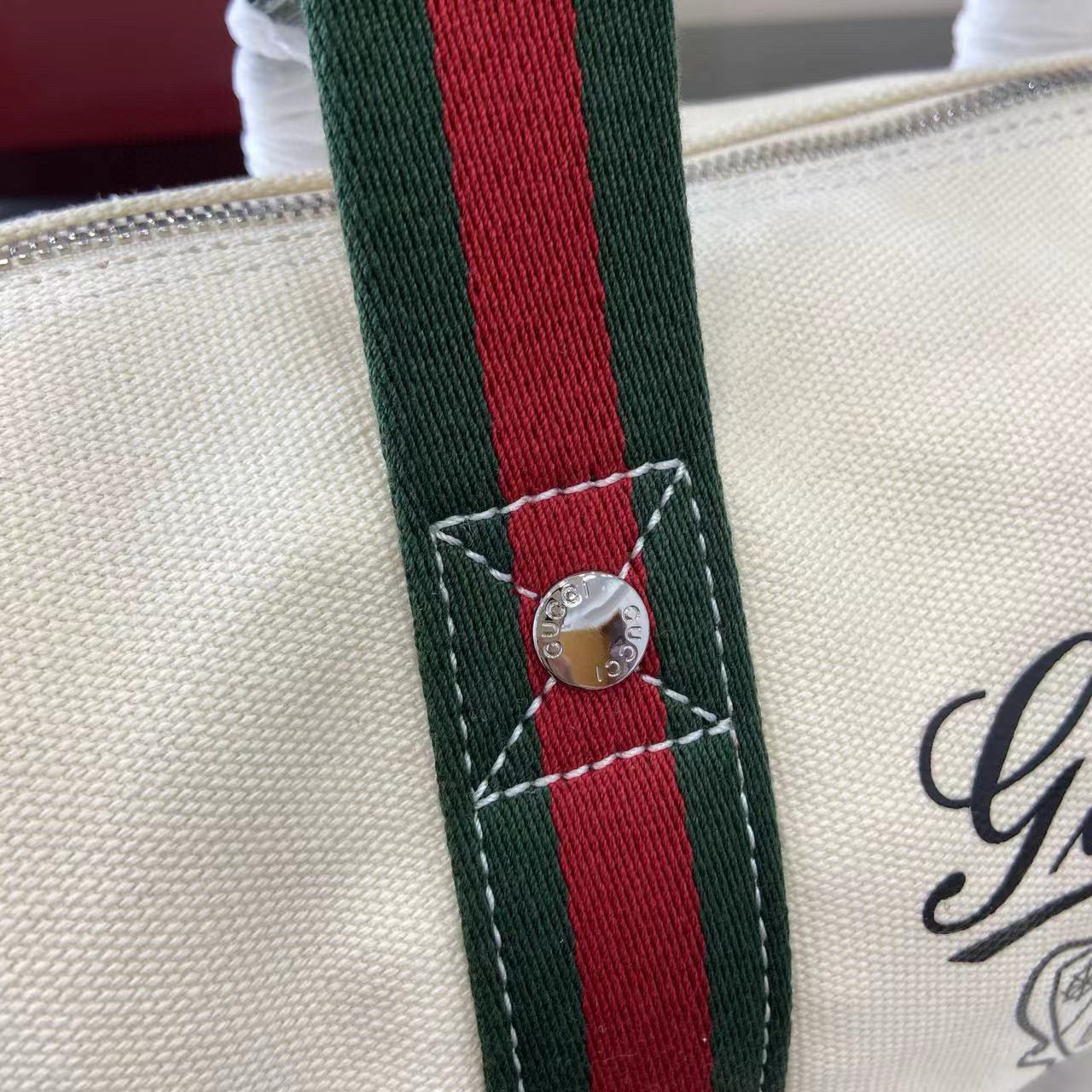 Gucci Duffle Bag 30x16x15CM