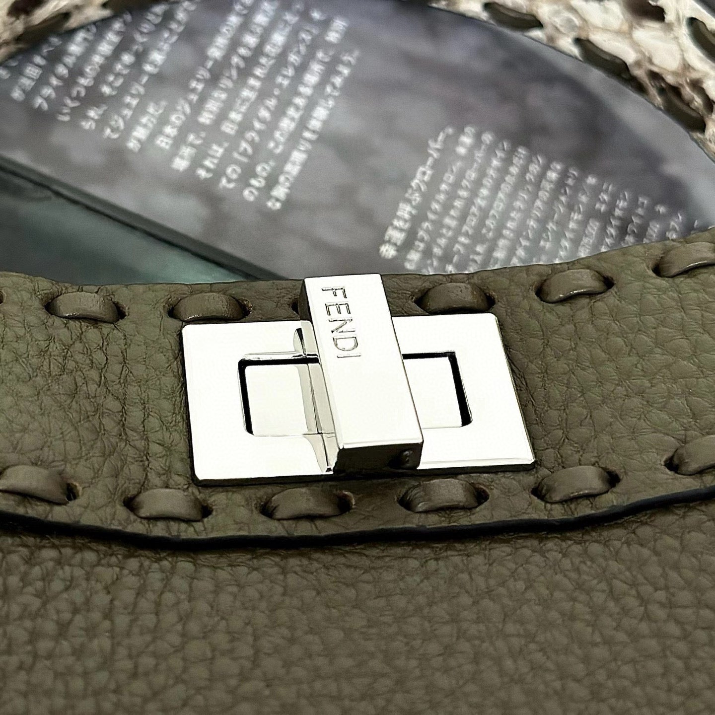 Fendi Peekaboo Bag (23.5x12x20 cm)
