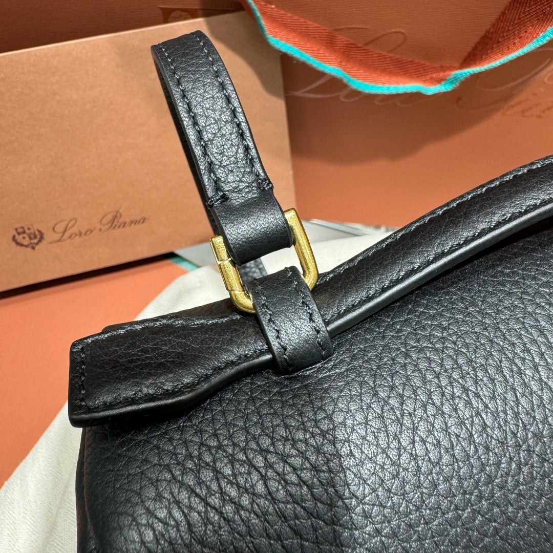 LP Extra Pocket L23.5 Backpack