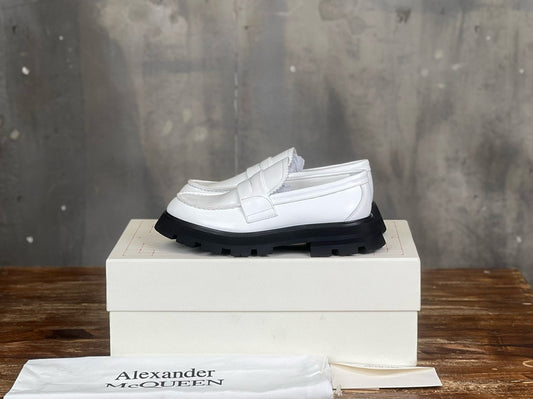 Alexander McQueen Loafer