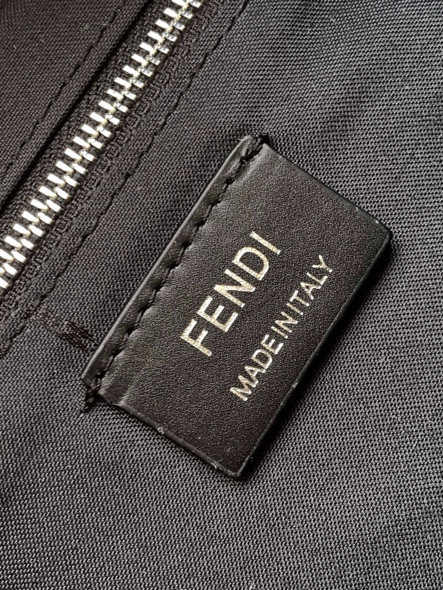 FENDI BUMBAG 36*9*36