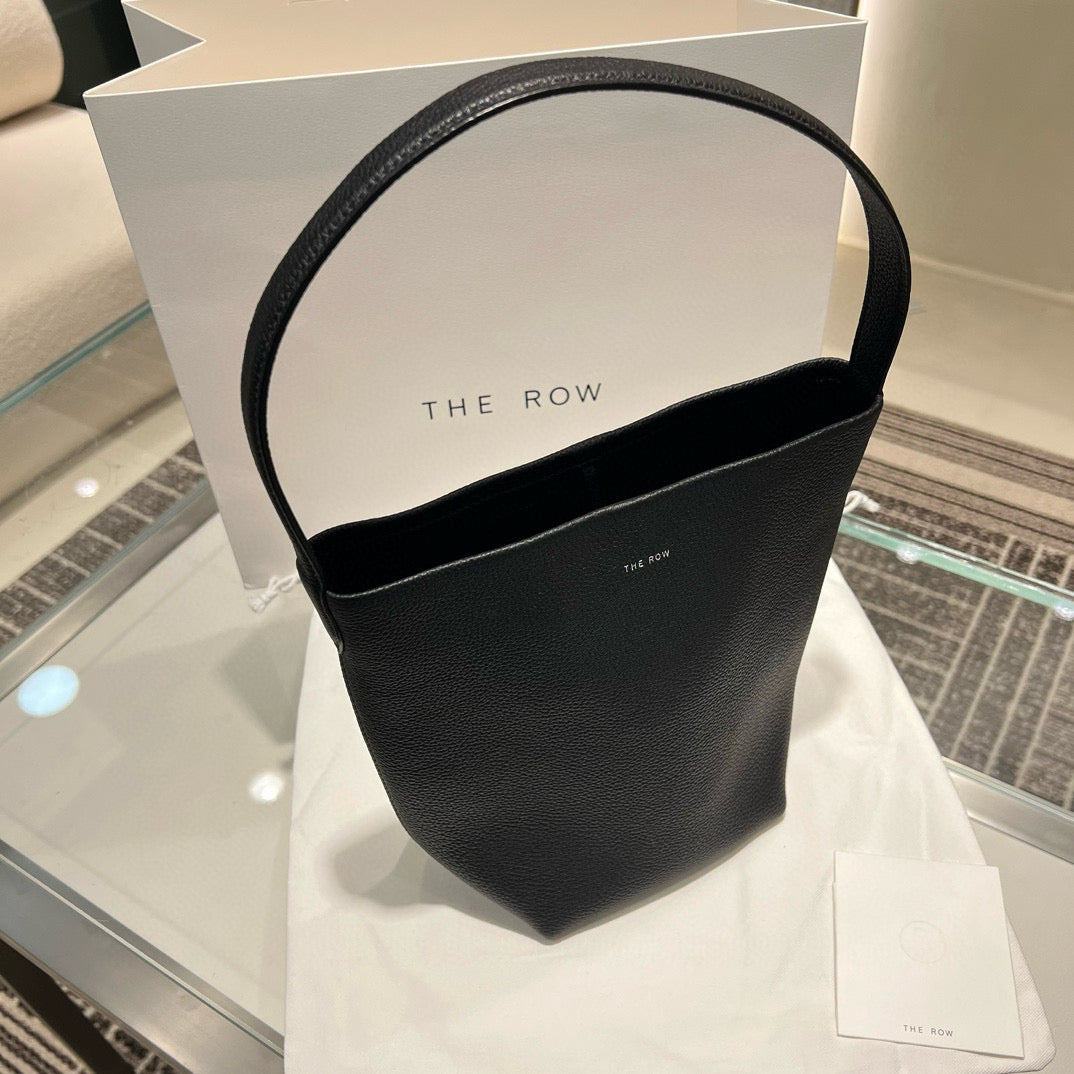 The Row Bucket Bag(24CM*22CM*11CM)