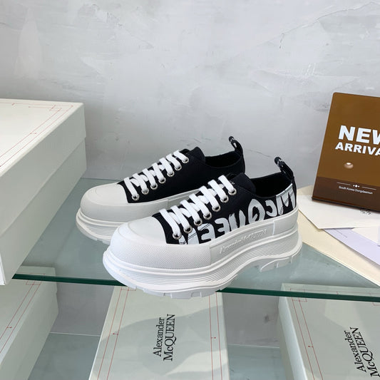 Alexander McQueen Sneakers