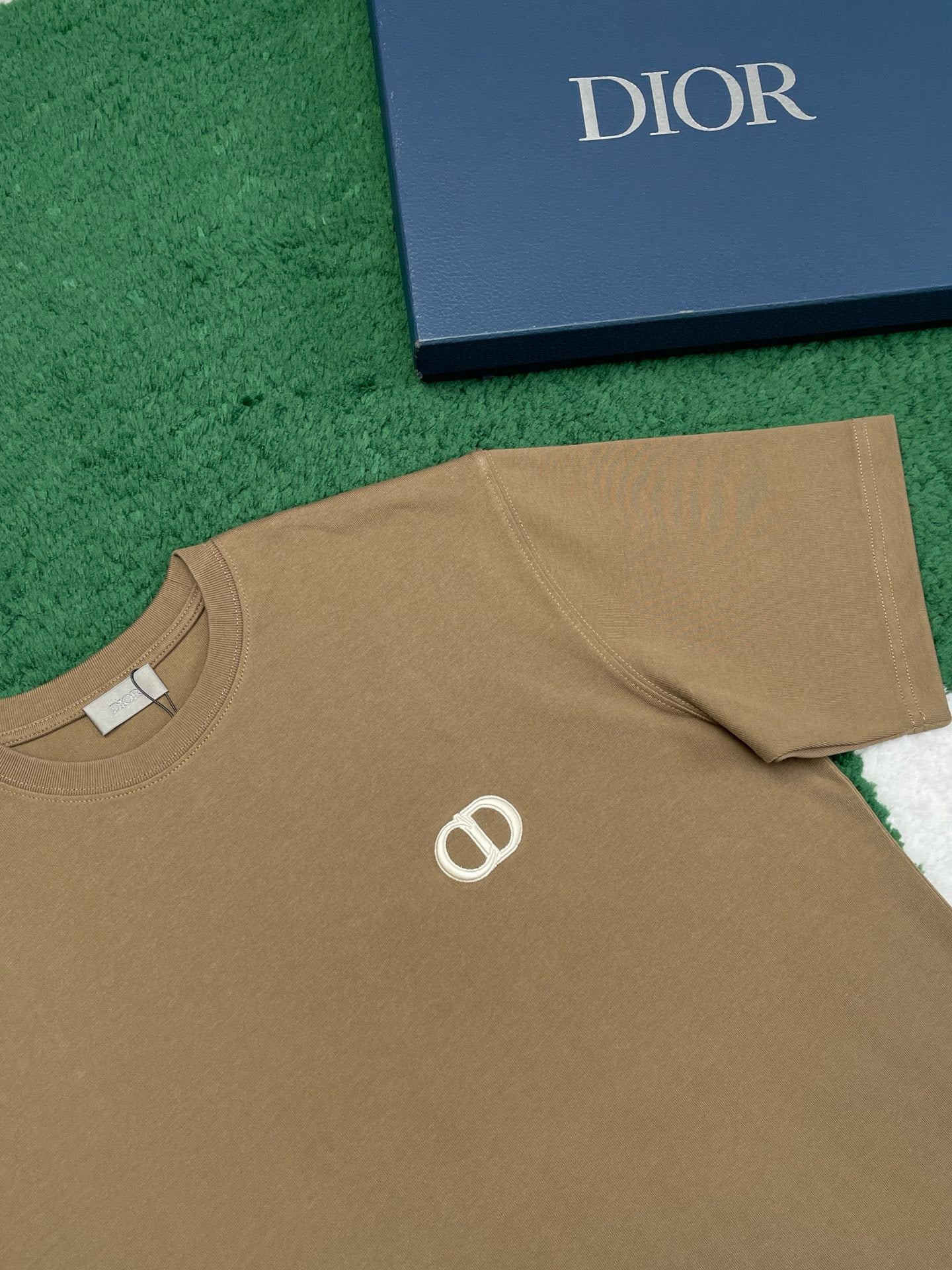 Dior T-shirt