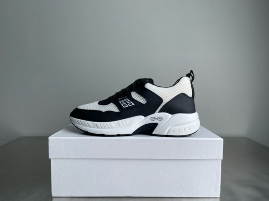 Givenchy Sneakers