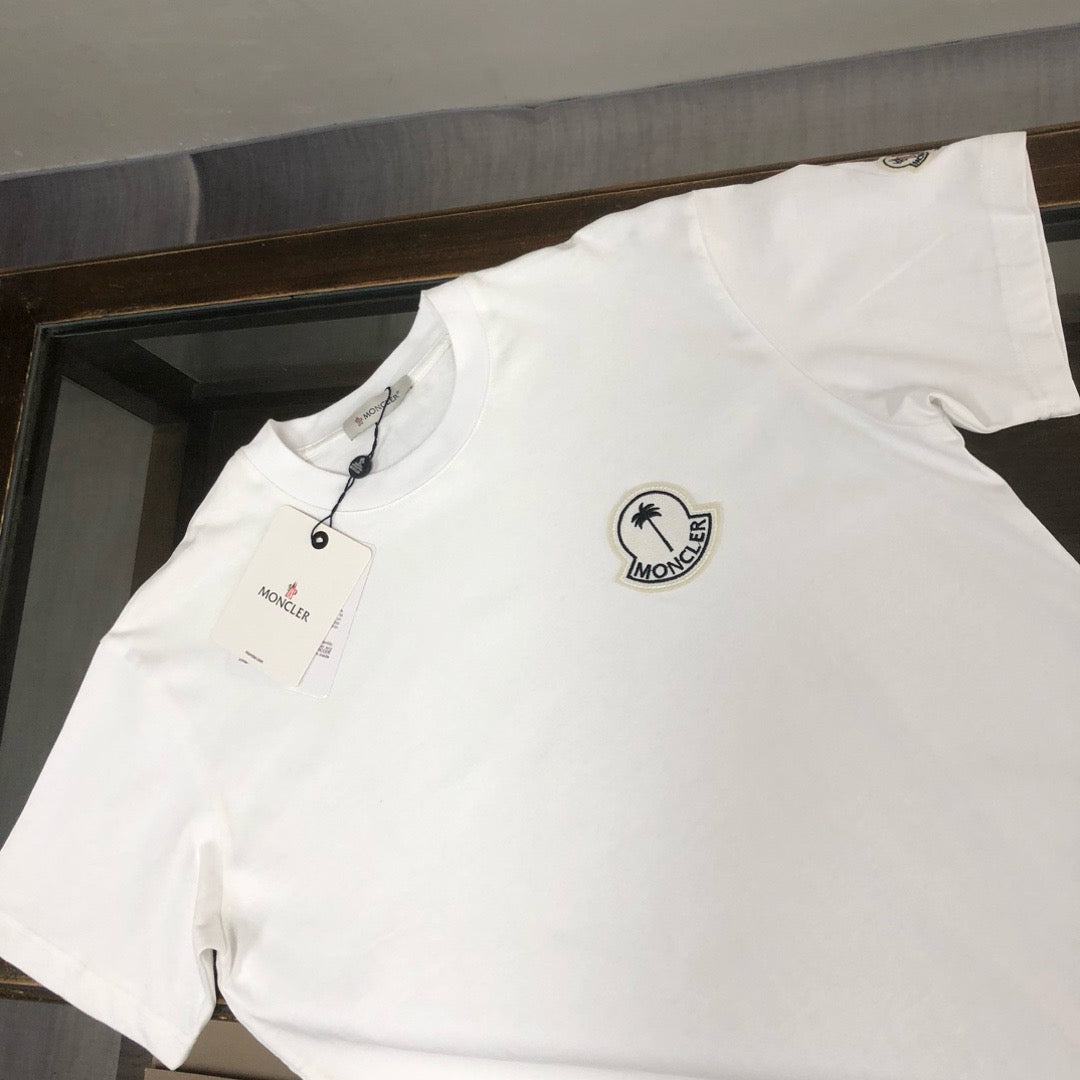 Moncler T-shirt