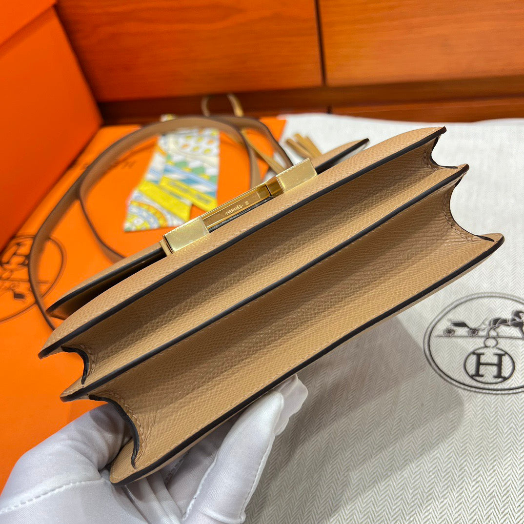 Hermes Constance 19