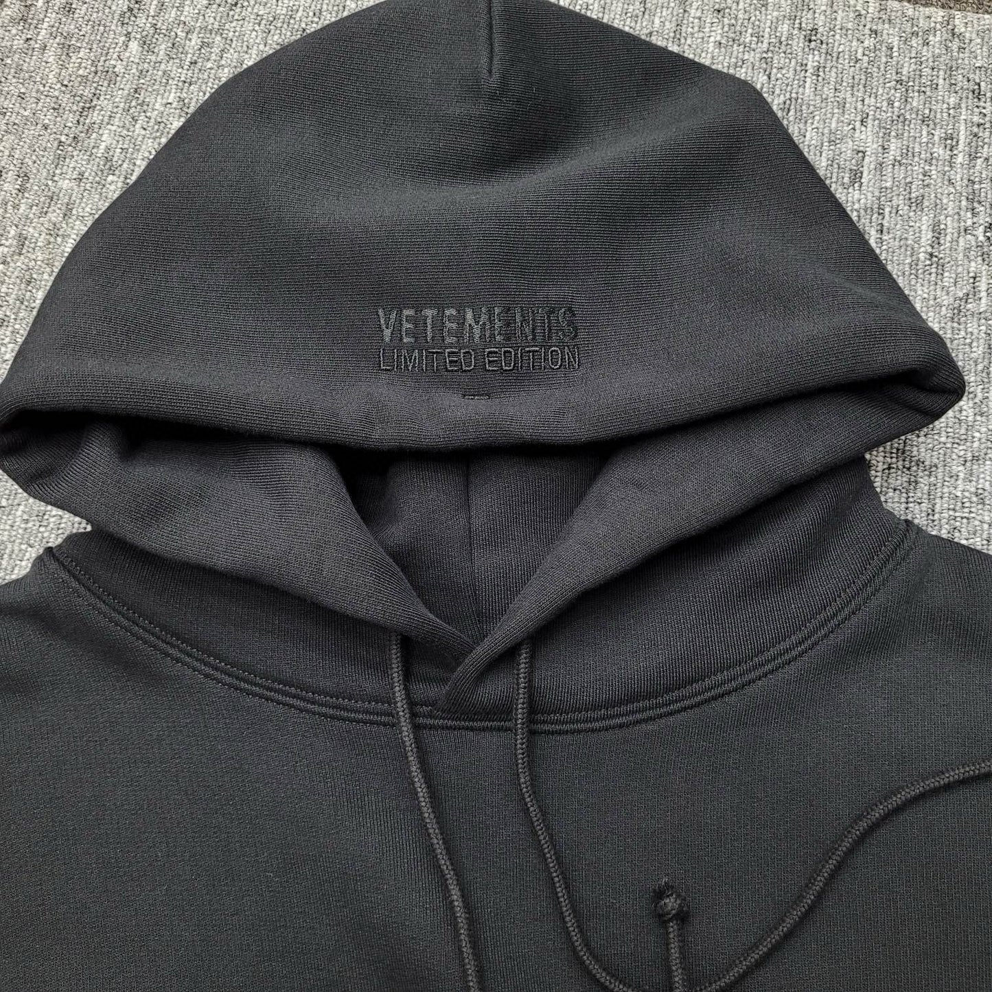 Sudadera con capucha VTM