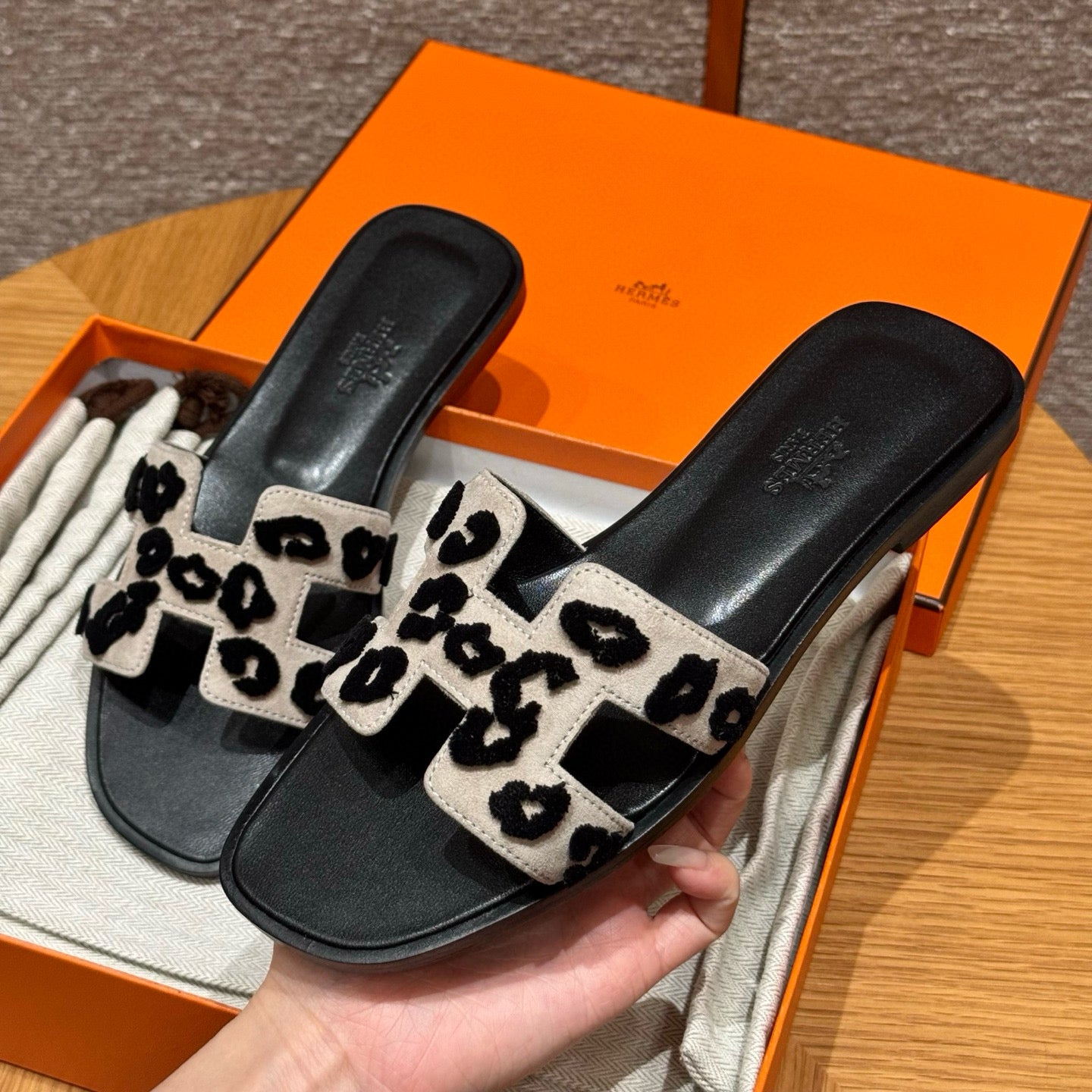 Hermes Slippers