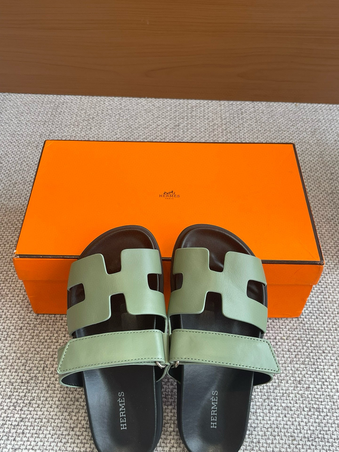 Sandalias Hermés