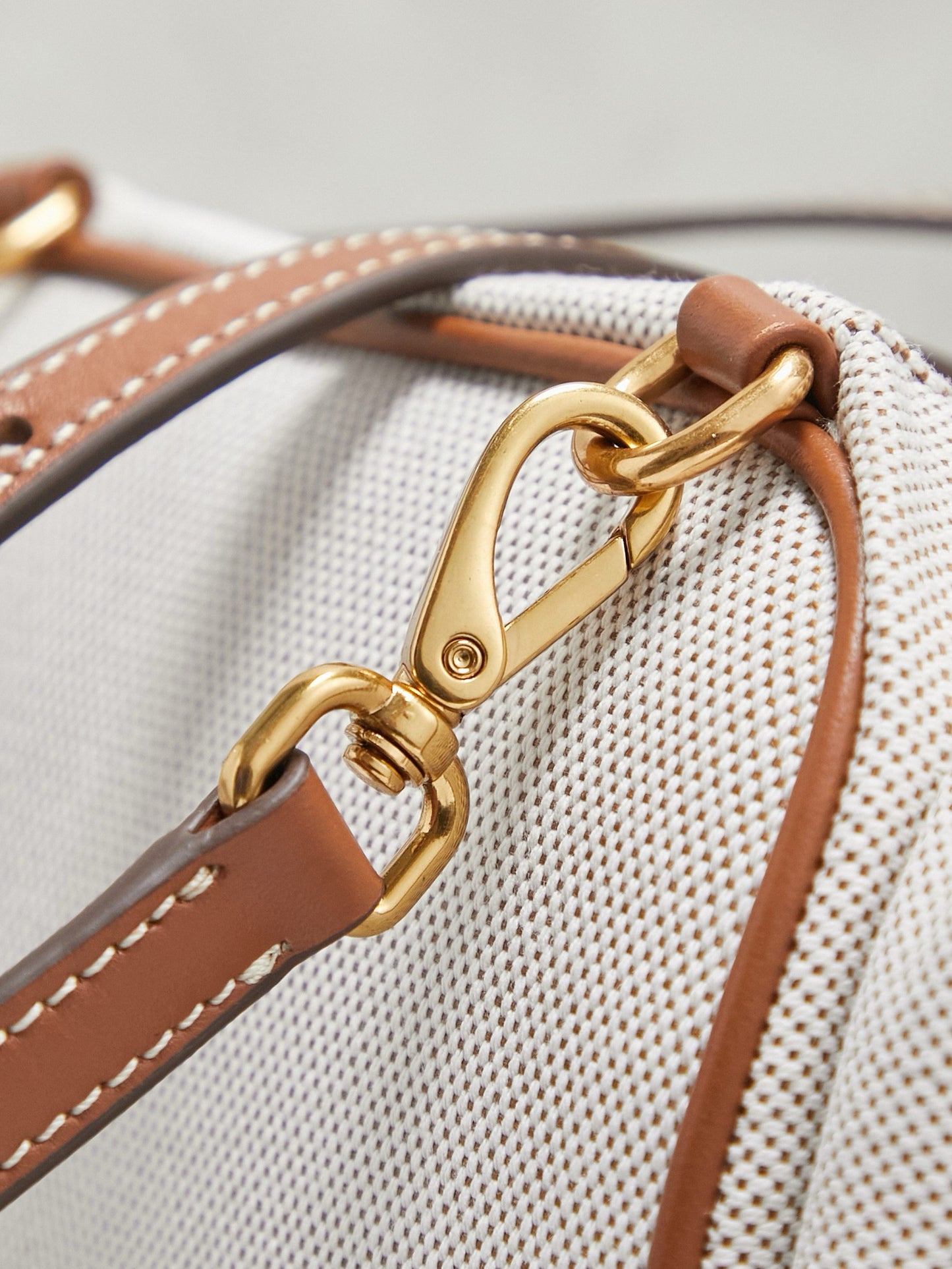 Miu Miu Backpack 22x18x11.5cm