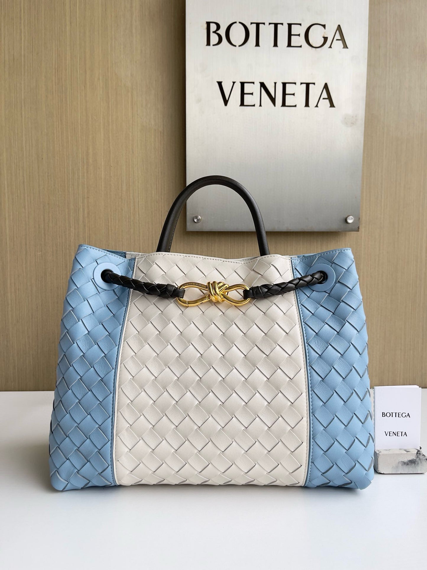 BV Andiamo Crossbody Bag