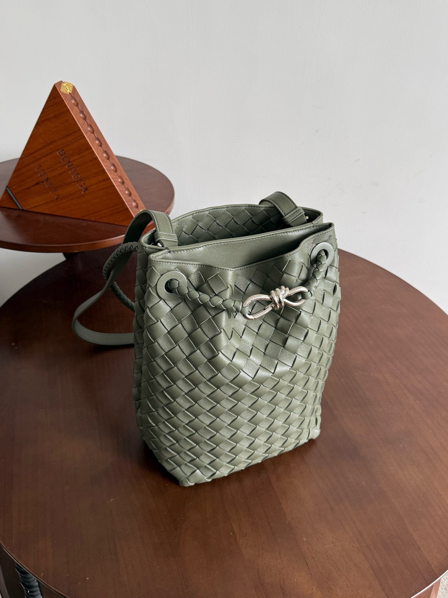 Bottega Veneta Andiamo Bucket