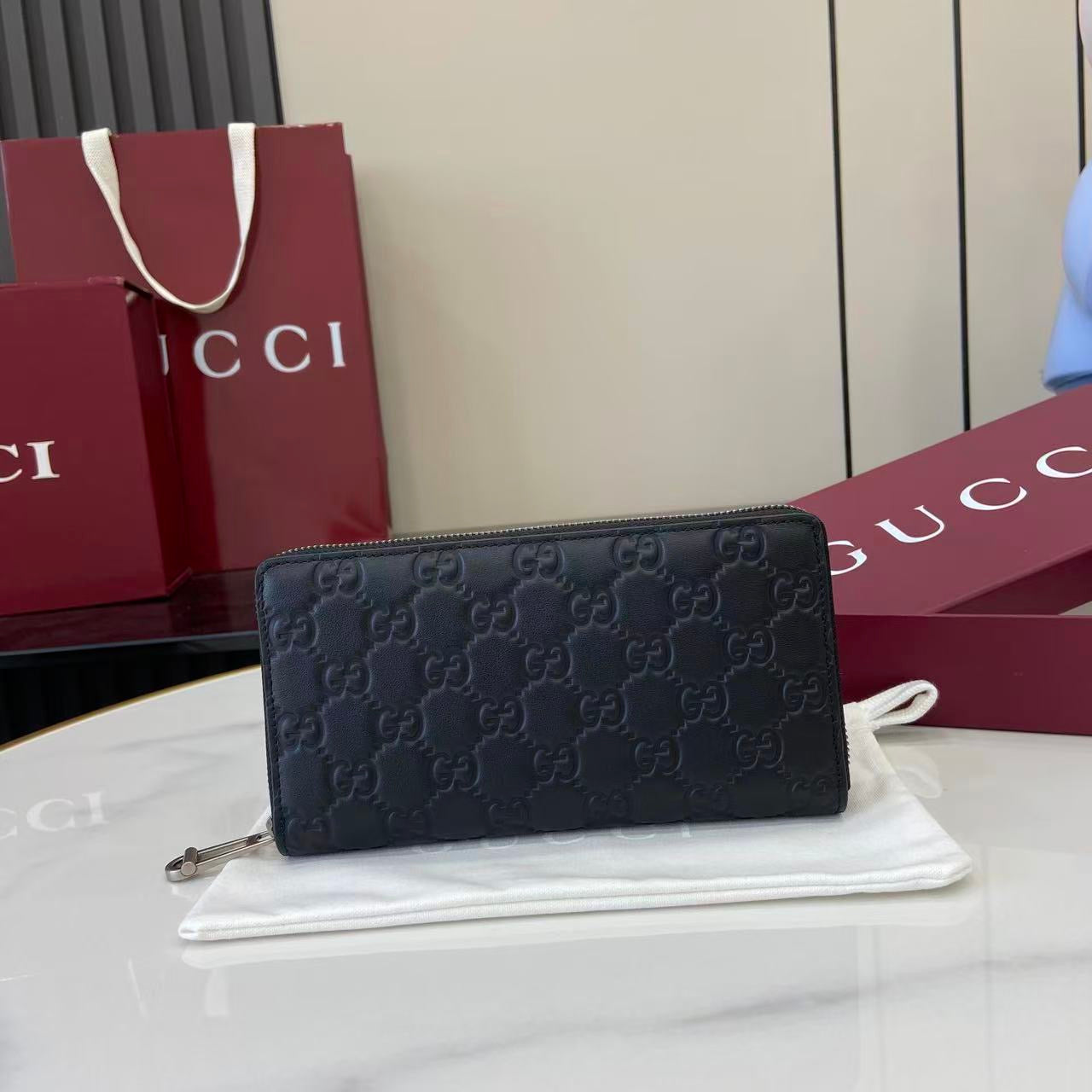 Gucci Long Zipped Wallet
