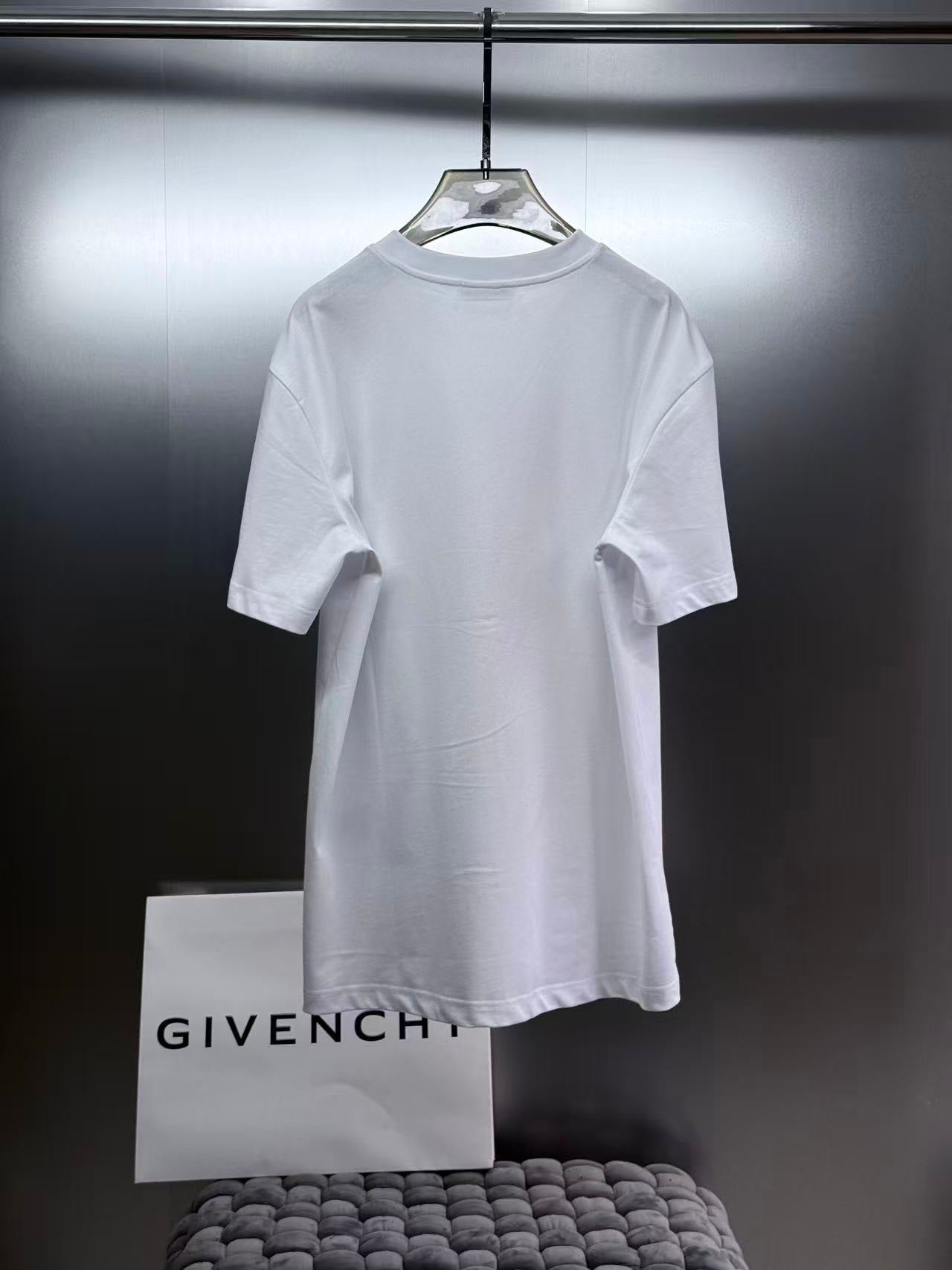 Givenchy T-Shirt