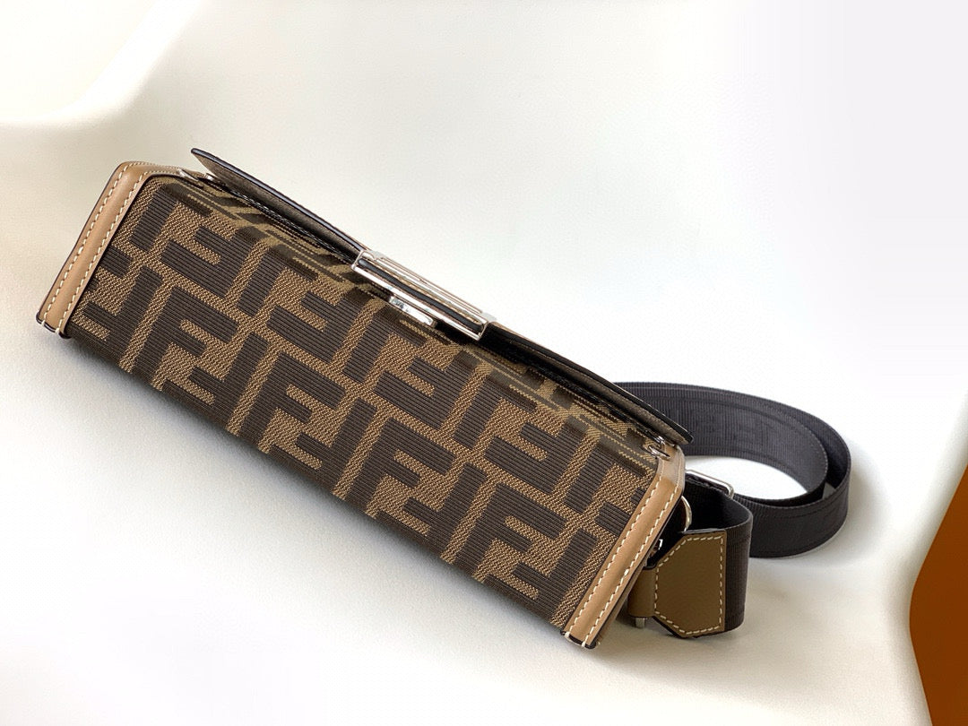 BAGUETTE SUAVE FENDI BAGUETTE 21.5*6.5*13