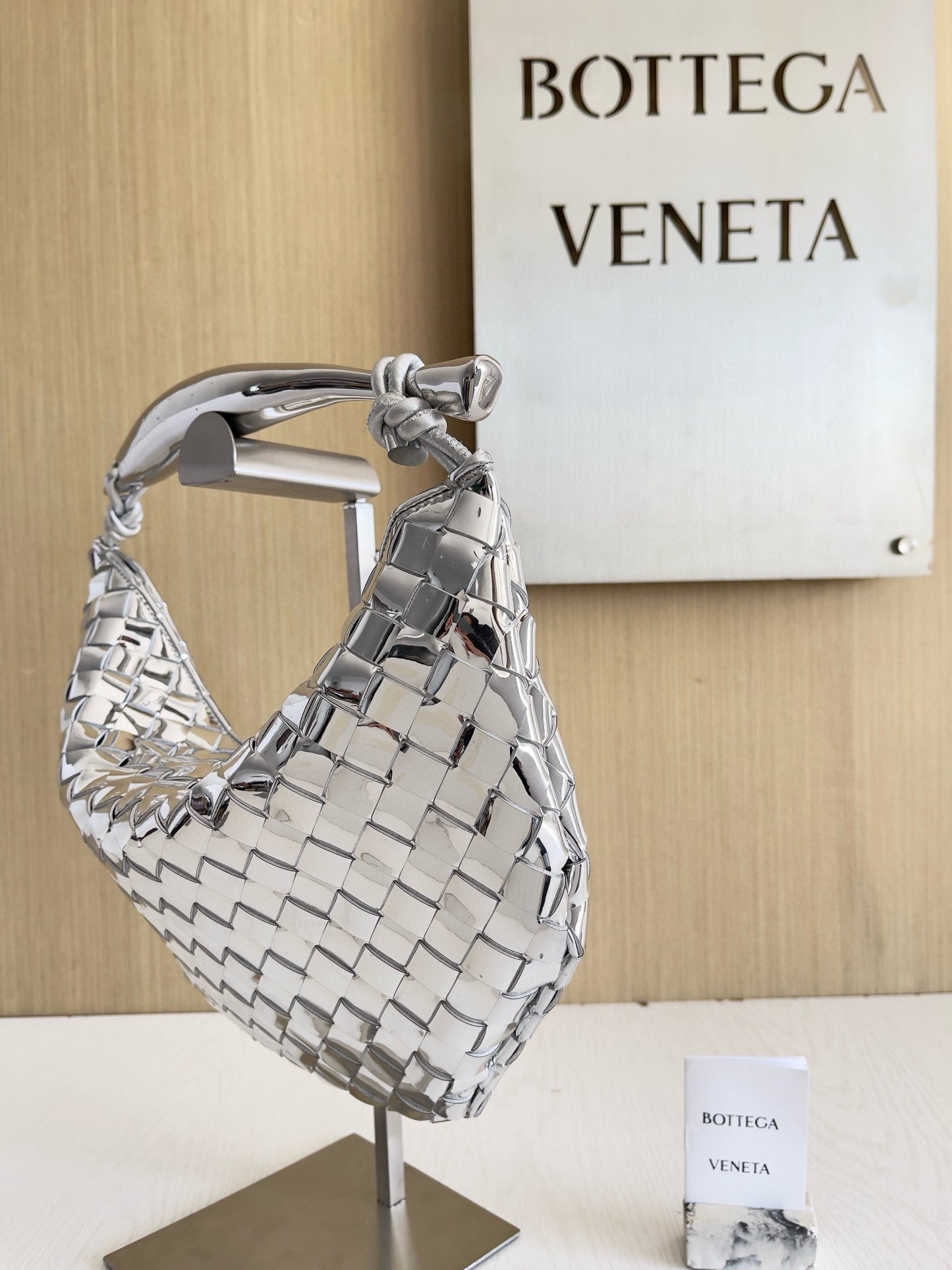BV Baby Sardine Handbag 36x3x24cm