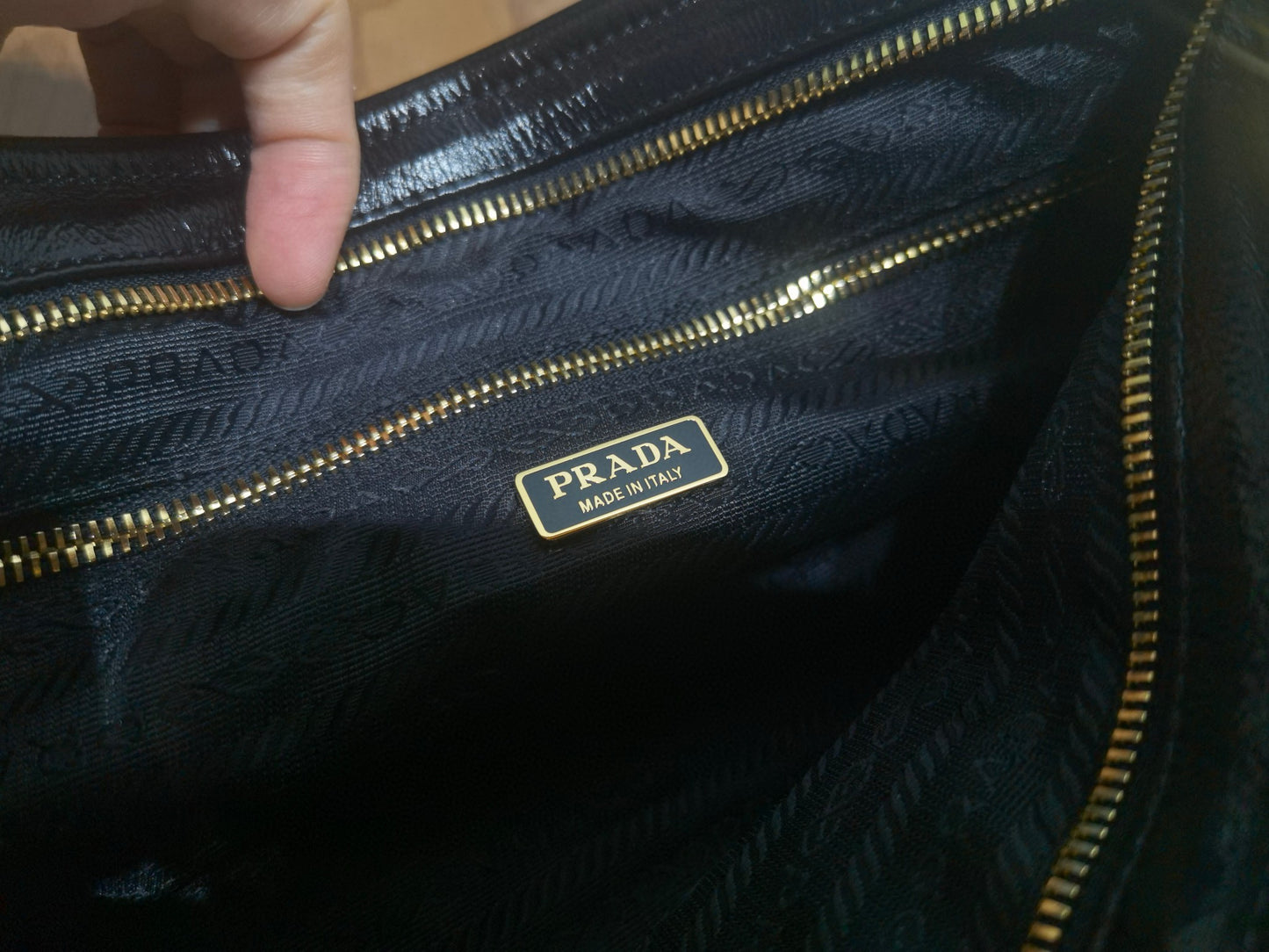Prada Handbag 32x15x12cm