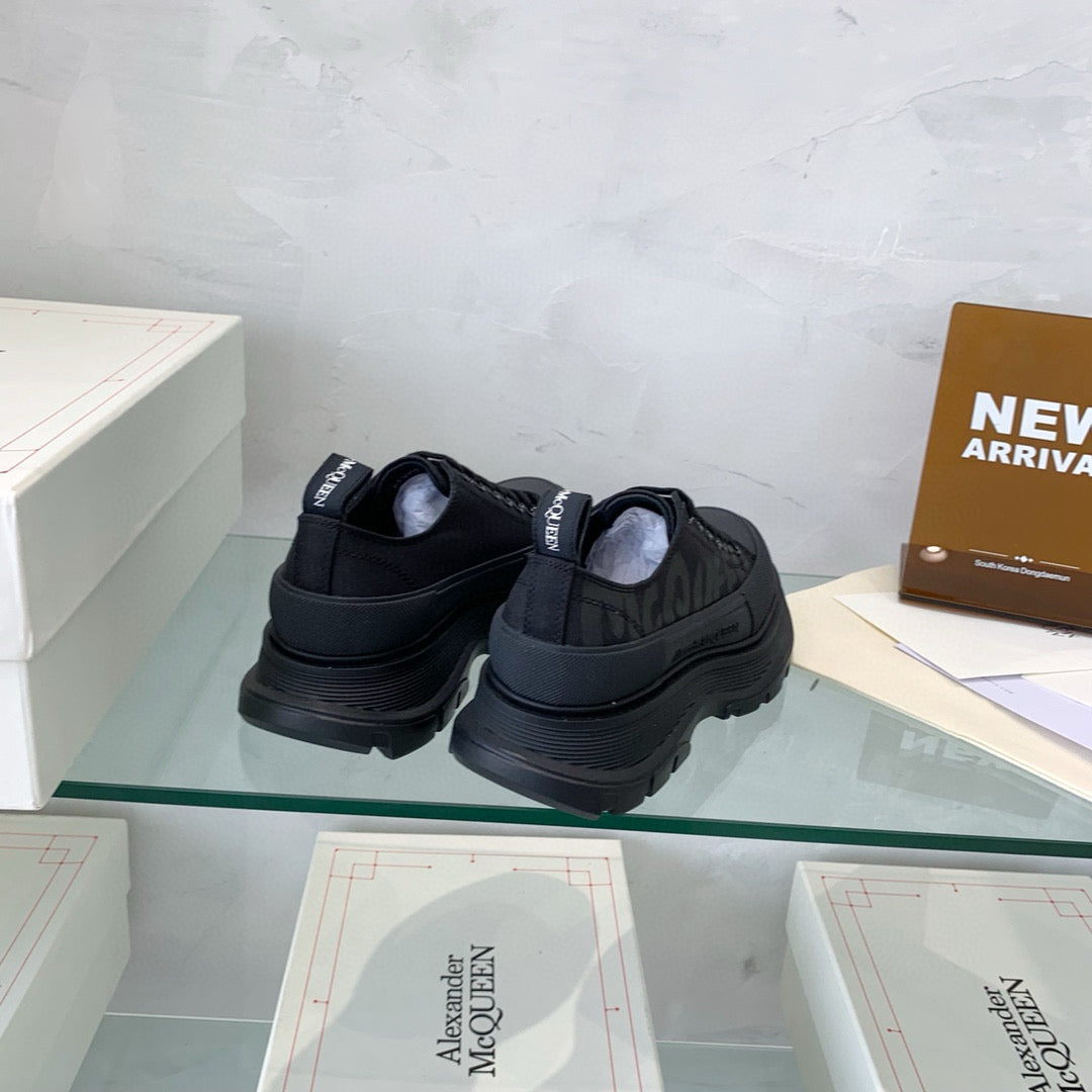Alexander McQueen Sneakers