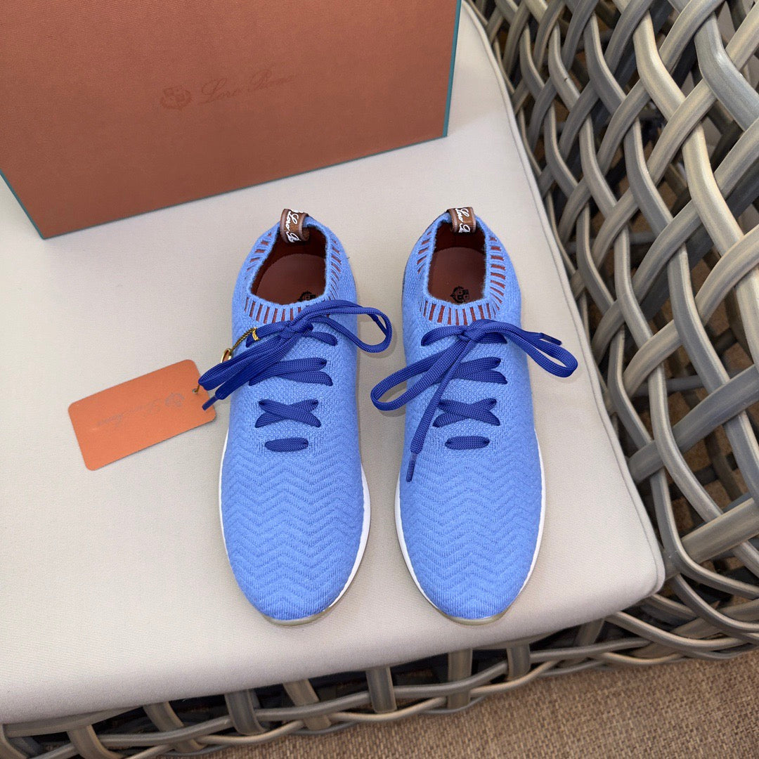 LP Sneakers