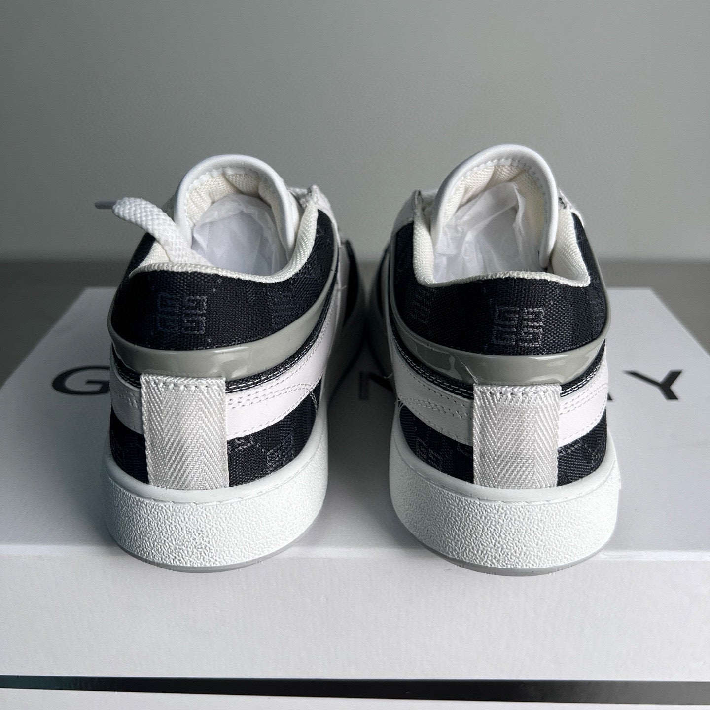Givenchy Sneakers