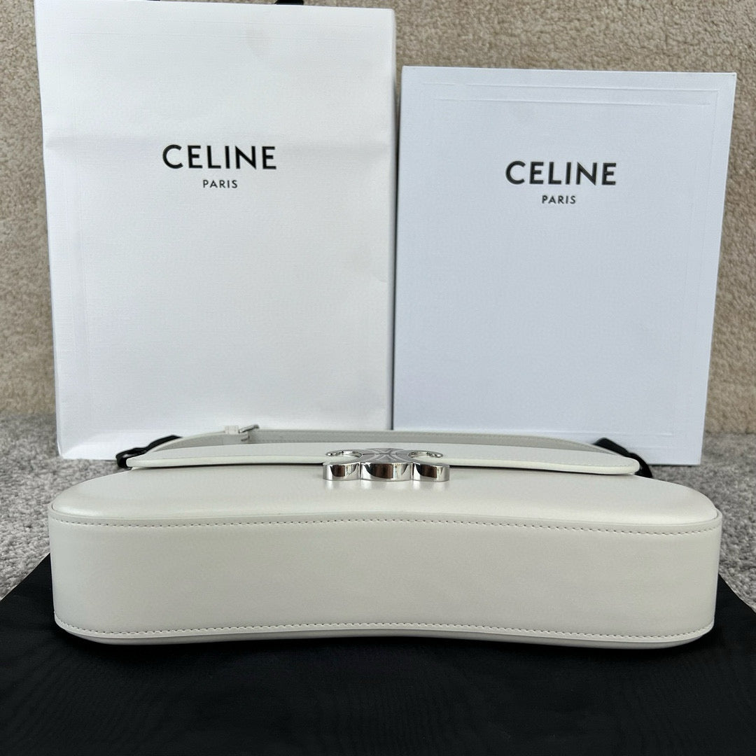 Celine Triomphe Hobo