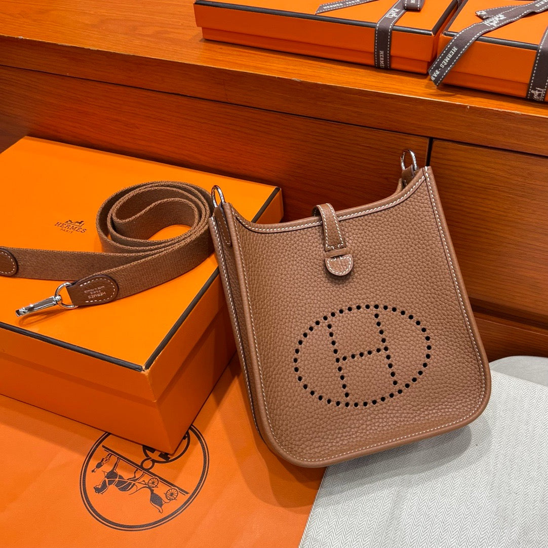 Hermes Evelyne 17