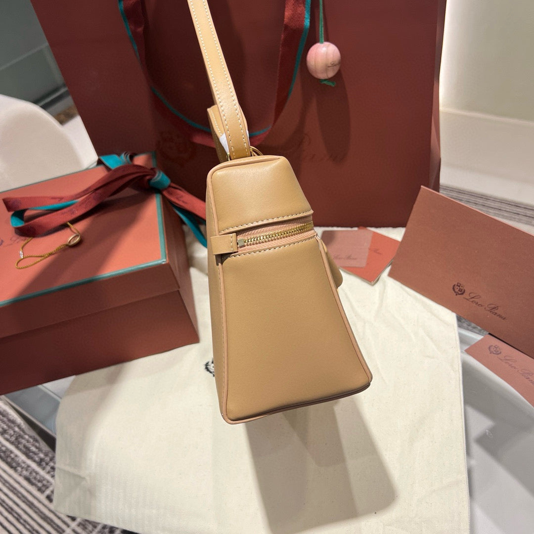 Loro Piana Extra Bag 27