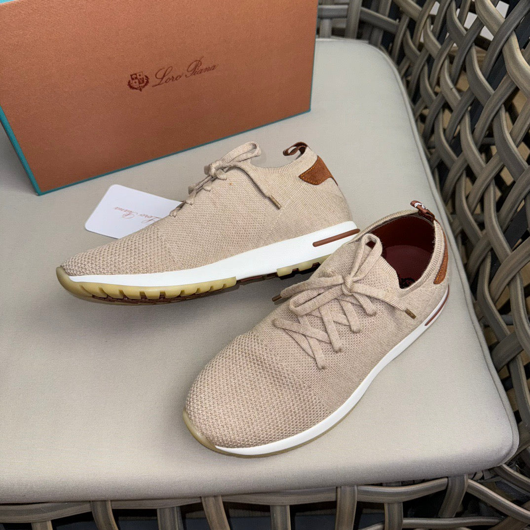 LP Sneakers